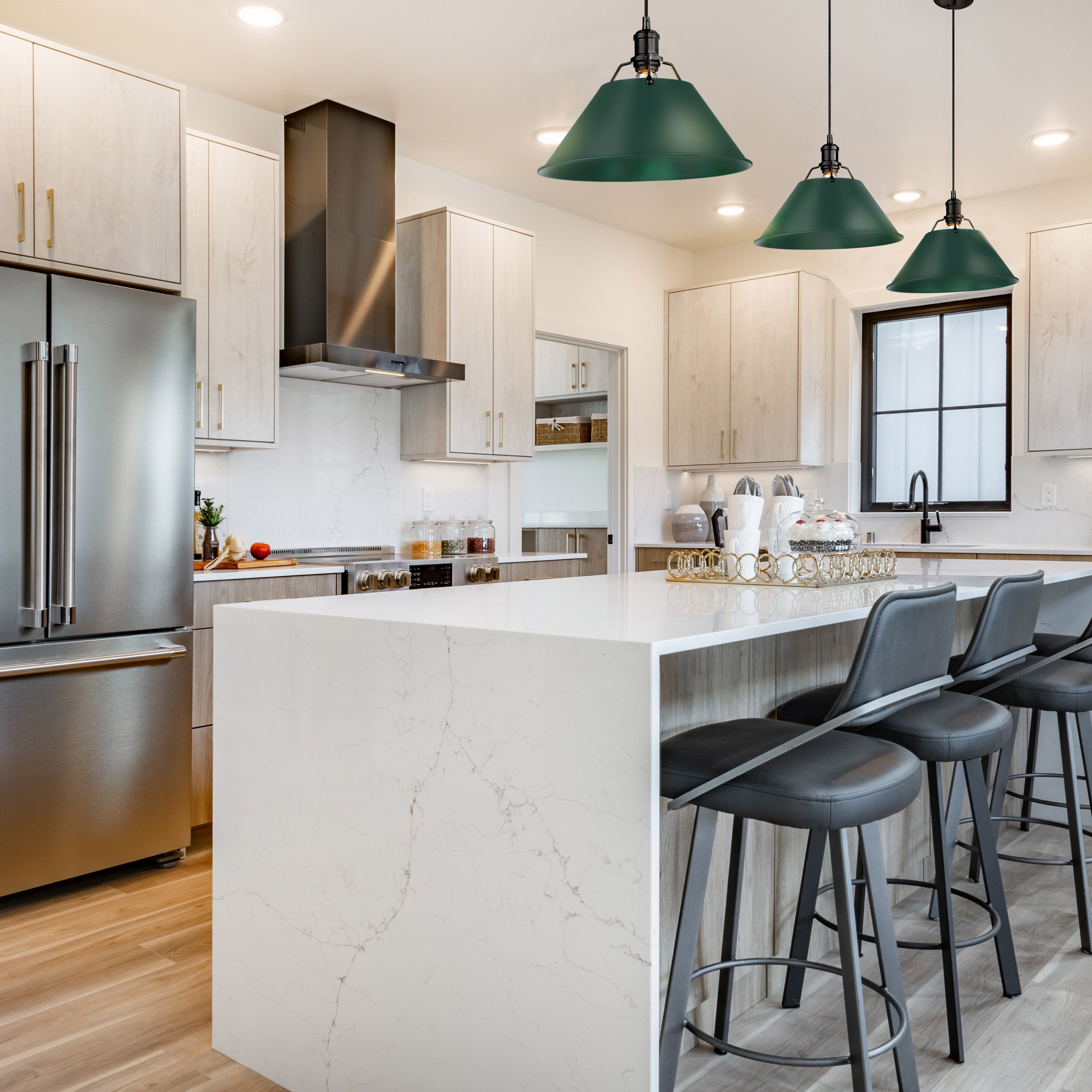 Yep by Golden Lighting Orwell 1-light 14in Pendant in Matte Black and Pine Green shade - Default Title - Golden Lighting