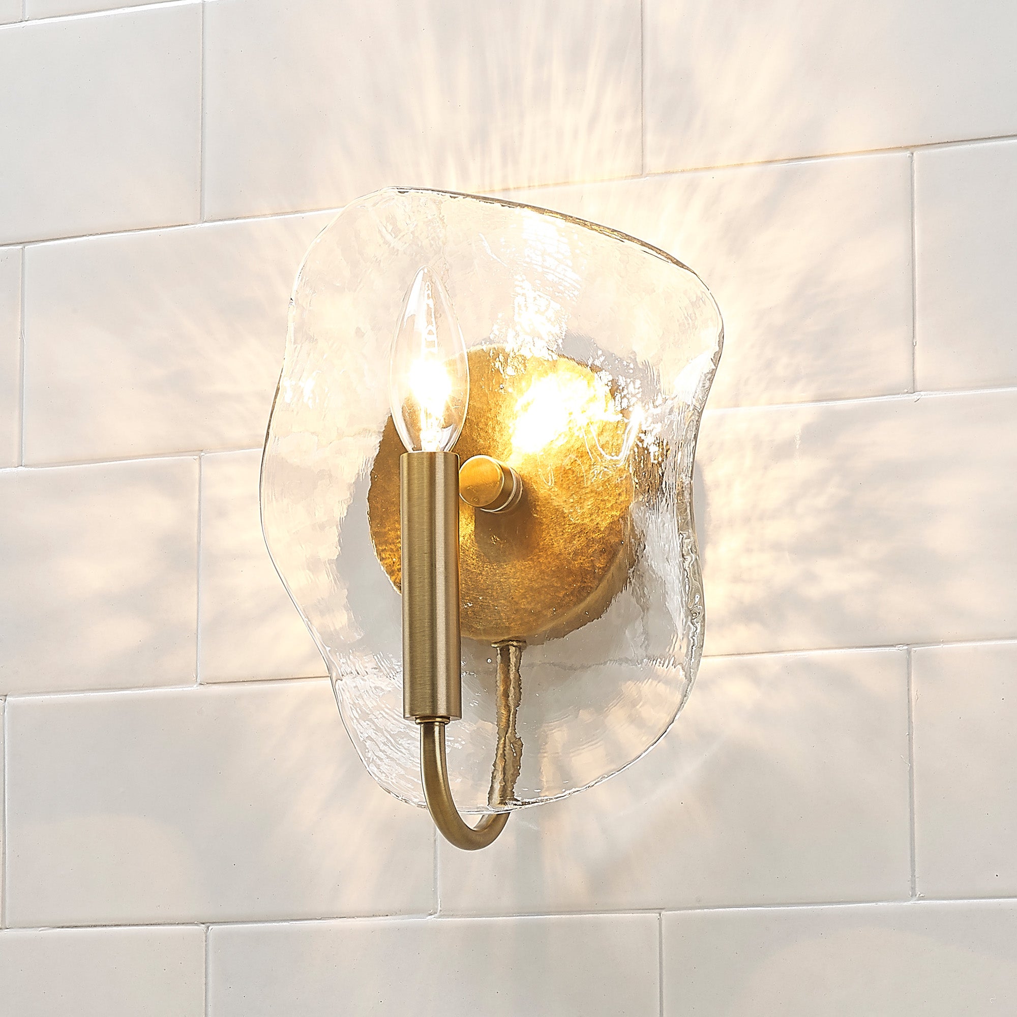 Golden Lighting Samara 1-light Wall Sconce in Modern Brass - - Golden Lighting