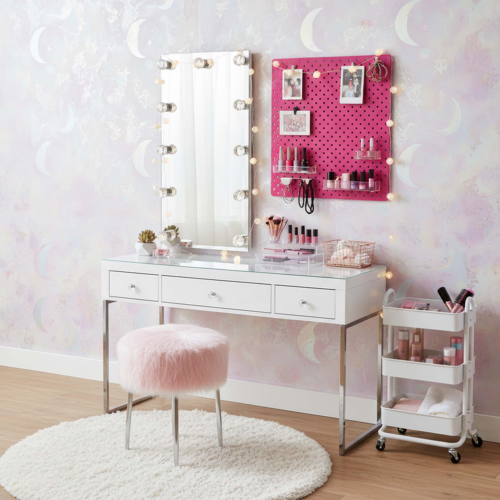 Starlight LED 24in Mirror with Cut Crystal Ball Diffusers